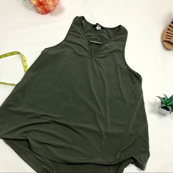 Annabelle tank || top - Picture 2 of 8